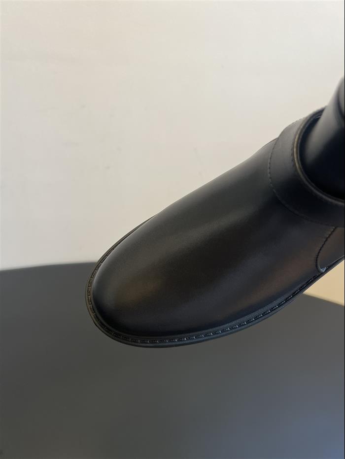 20251128173018795 520